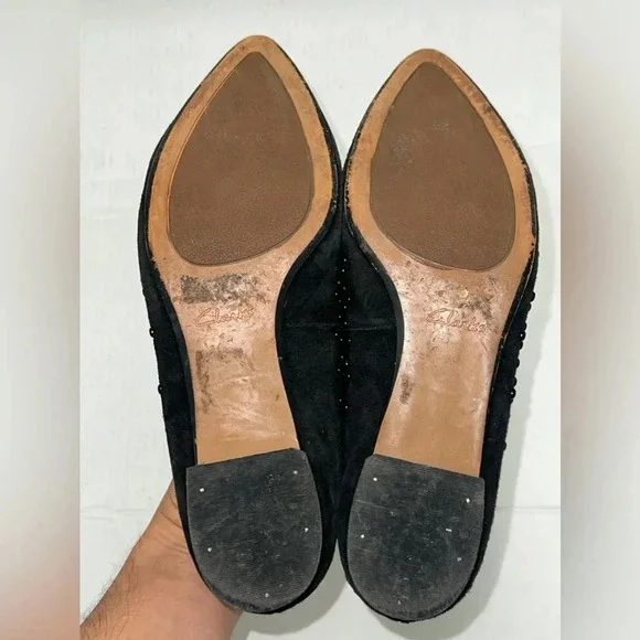 Clarks Narrative Black Studded Pointed Toe Flats Size 8.5 Leather - Picture 6 of 8